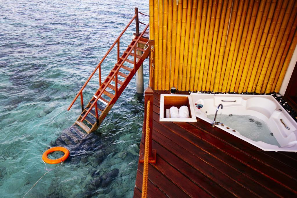 Adaaran Prestige Water Villas Meedhoo  Екстер'єр фото