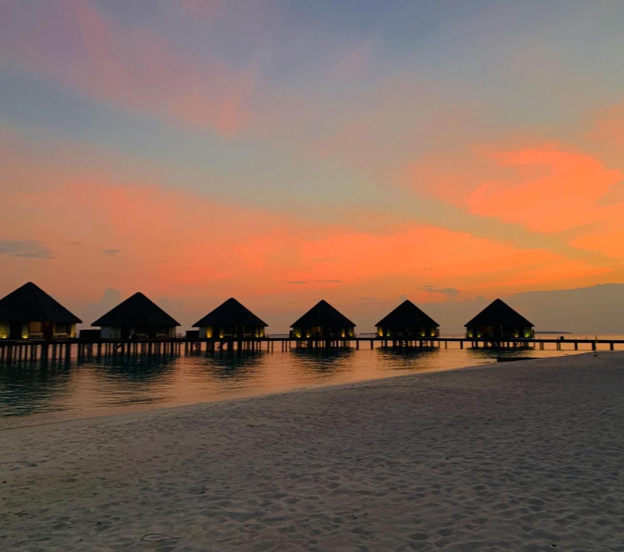 Adaaran Prestige Water Villas Meedhoo  Екстер'єр фото